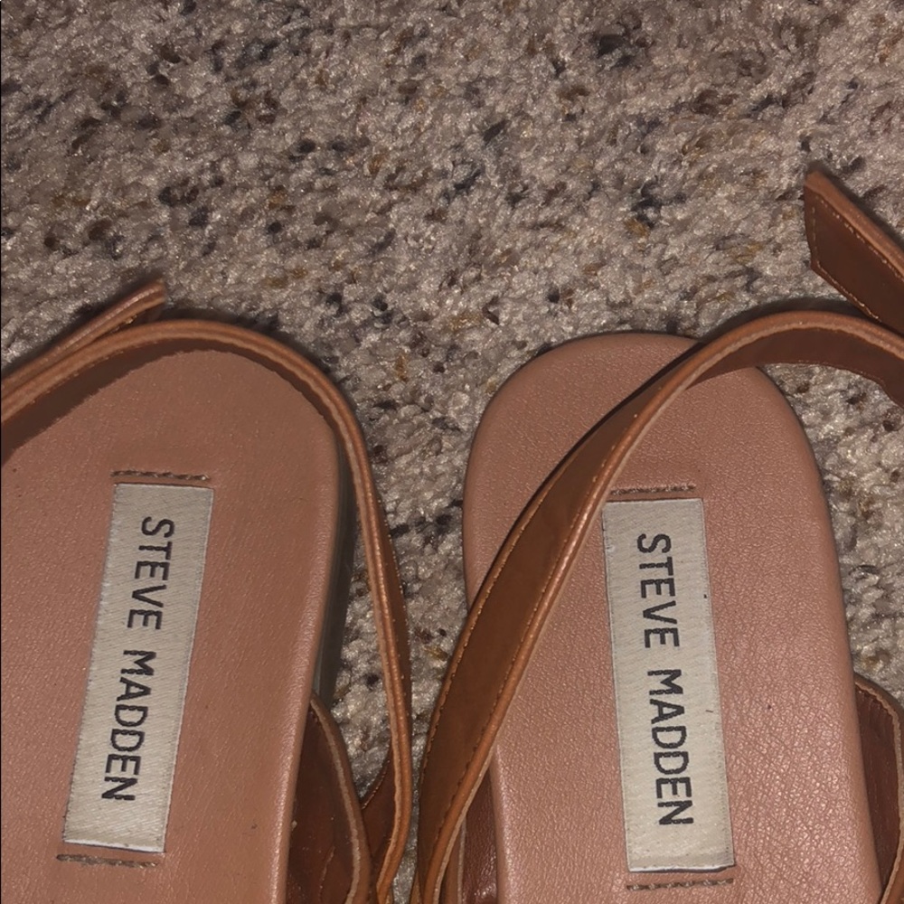 Steve Madden sandals. - Picture 3 of 3